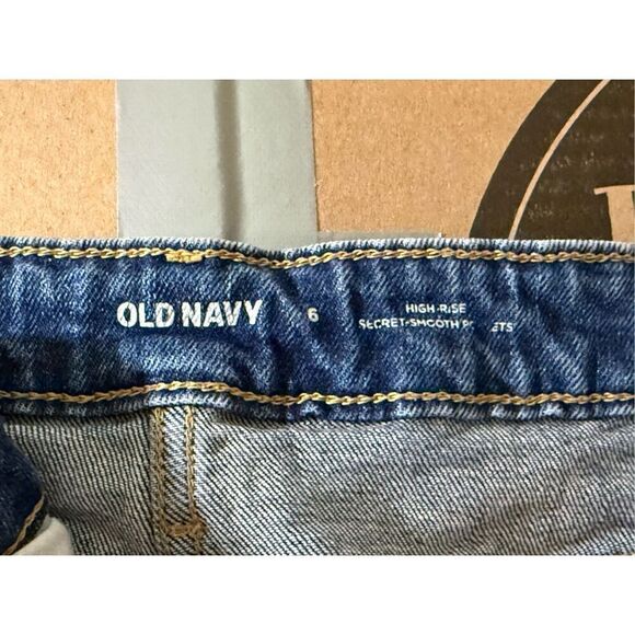 Old Navy High Rise Secret Pockets Denim Mini Skirt Ragged Hem Size 6 - Picture 6 of 8